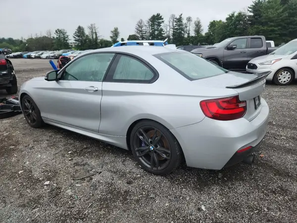 WBA1J7C50GV290235 2016 BMW M2 - Image 2