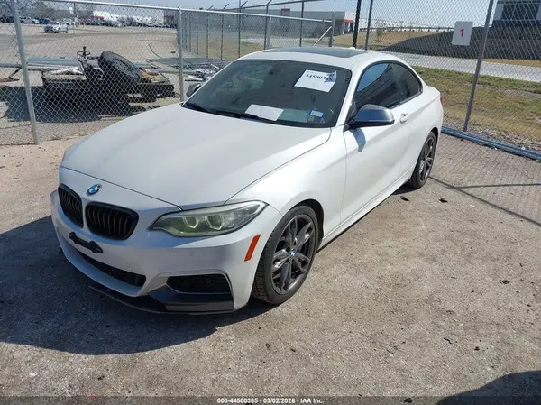 WBA1J7C50GV359067 2016 BMW M2 - Image 2