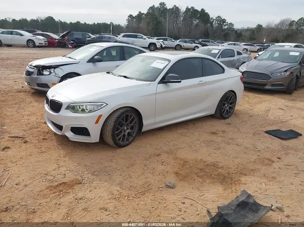 WBA1J7C51GV360017 2016 BMW M2 - Image 2