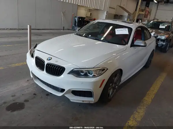 WBA1J7C52GV289877 2016 BMW M2 - Image 2