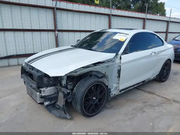 WBA1J7C52GV359605 2016 BMW M2 - Image 2