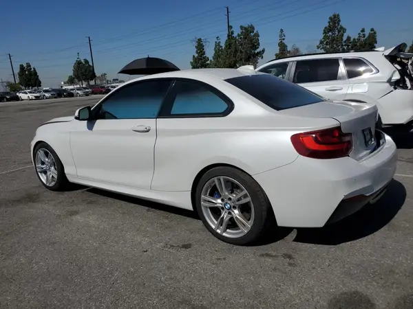 WBA1J7C53GV360004 2016 BMW M2 - Image 2