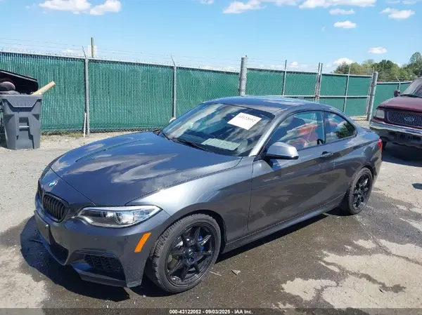 WBA1J7C53GV360262 2016 BMW M2 - Image 2