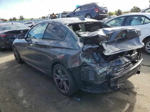 WBA1J7C54GV360769 2016 BMW M2 - Image 2