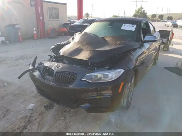 WBA1J7C55GV360926 2016 BMW M2 - Image 2
