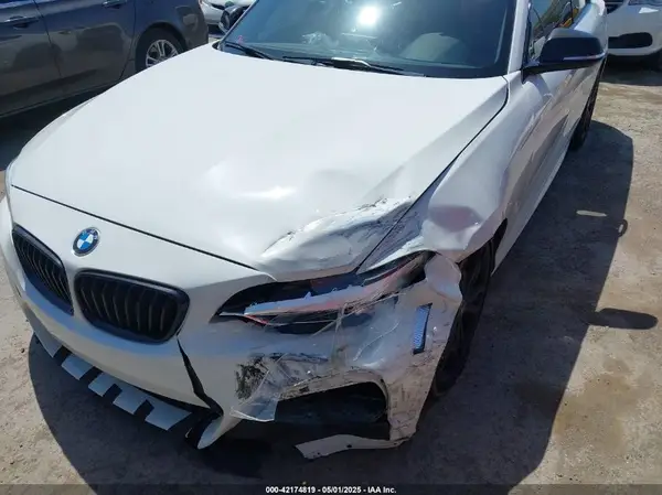 2016 BMW M2 auction photo 6