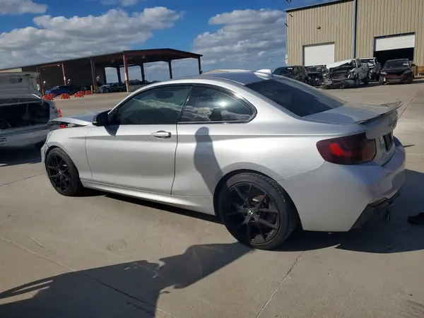 WBA1J9C57GV372104 2016 BMW M2 - Image 2