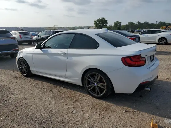 WBA1J9C58GV696422 2016 BMW 2ER - Image 2