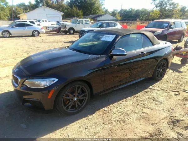 WBA1M1C54GV394179 2016 BMW M2 - Image 2