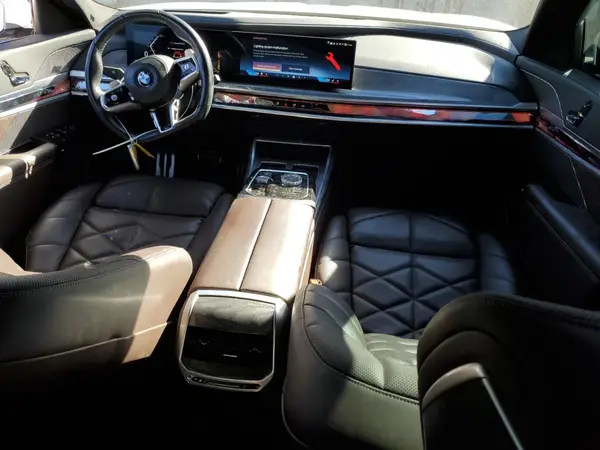 WBA23EH01PCM32913 2023 BMW 7ER - Image 8