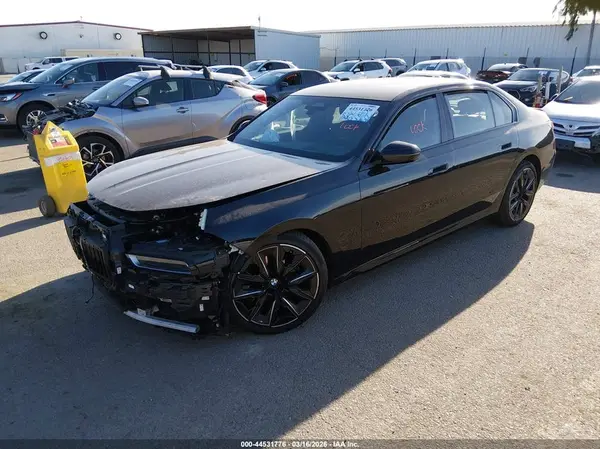 WBA23EH01SCU52684 2025 BMW 7ER - Image 2