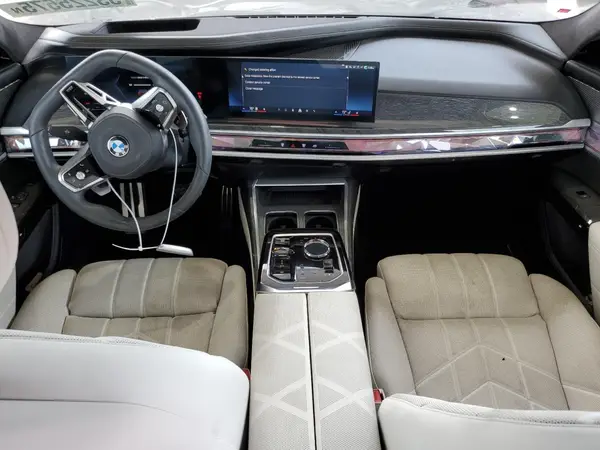 WBA23EH03PCN77869 2023 BMW 7ER - Image 8