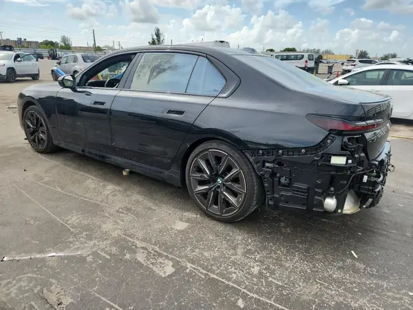 WBA23EH03RCP22332 2024 BMW 7ER - Image 2
