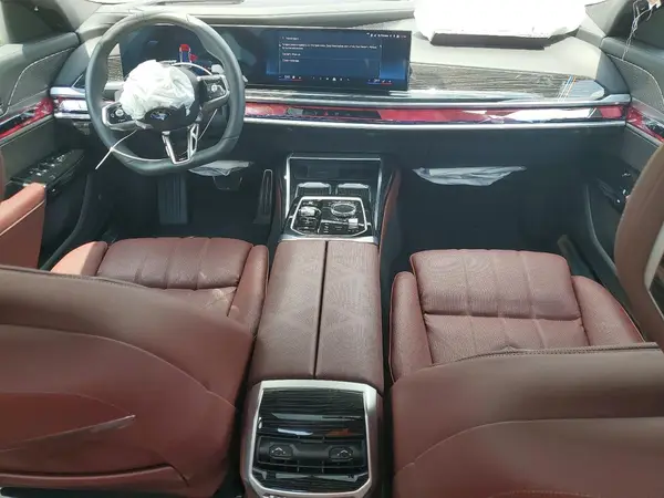 WBA23EH03SCT34734 2025 BMW 7ER - Image 8