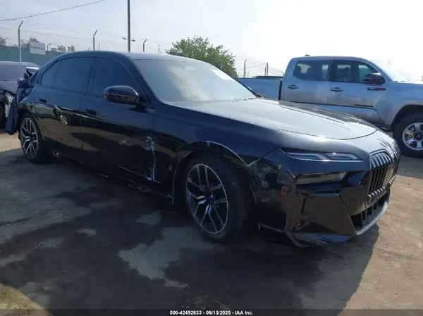WBA23EH05RCR28543 2024 BMW 7ER - Image 1