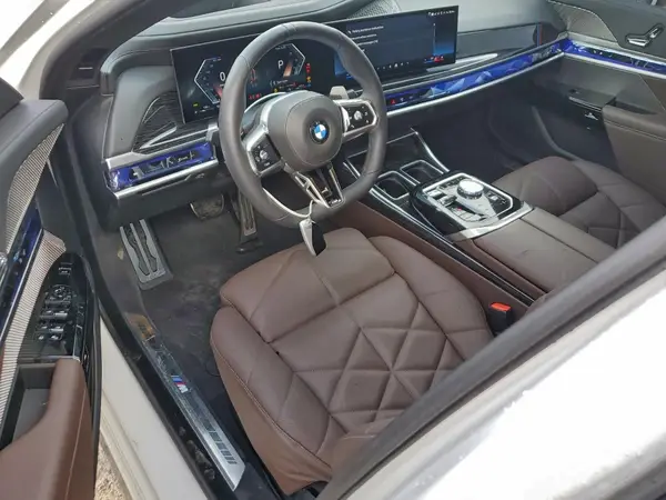 WBA23EH05RCS95767 2024 BMW 7ER - Image 8