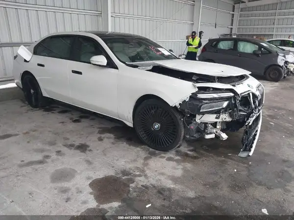 WBA23EH0XPCM58166 2023 BMW 7ER - Image 1