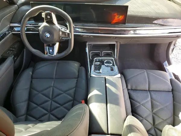 WBA23EH0XPCN65475 2023 BMW 7ER - Image 8