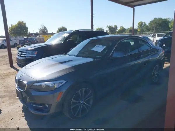 WBA2F9C33HV984189 2017 BMW 2ER - Image 2