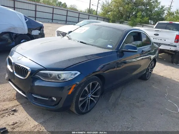 WBA2F9C38HV664981 2017 BMW 2ER - Image 2