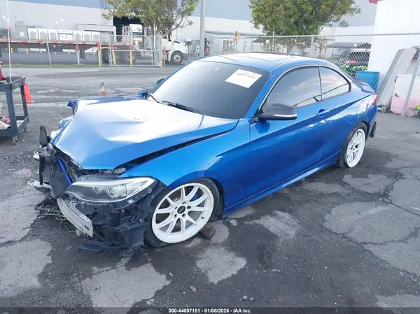 WBA2G1C30HV639233 2017 BMW 2ER - Image 2
