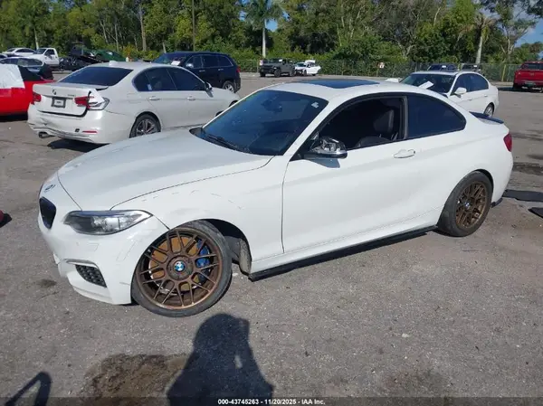 WBA2G1C30HV639278 2017 BMW 2ER - Image 2
