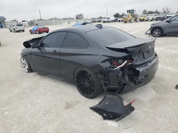 WBA2G1C38HV638976 2017 BMW M2 - Image 2