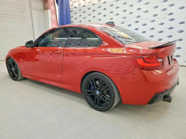 WBA2G1C52HV638893 2017 BMW M2 - Image 2