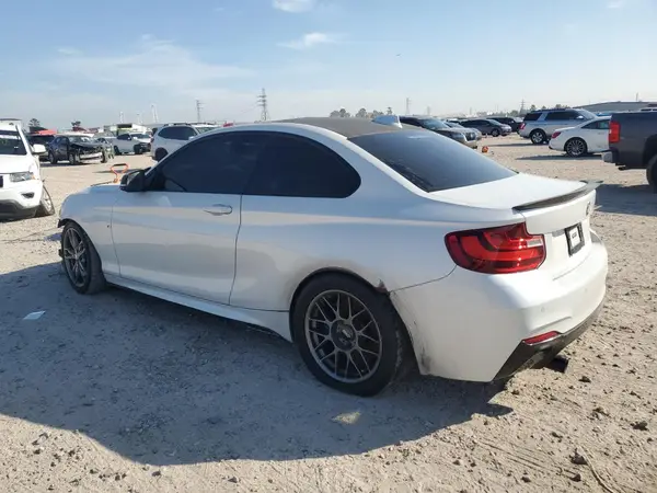 WBA2G1C54HV638779 2017 BMW M2 - Image 2
