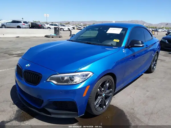 WBA2G1C56HV638721 2017 BMW 2ER - Image 2