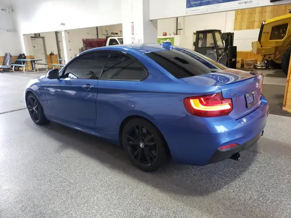 WBA2G3C3XH7A25356 2017 BMW 2ER - Image 2