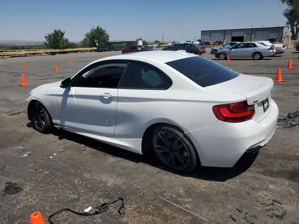 WBA2G3C3XHV986662 2017 BMW 2ER - Image 2
