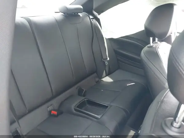 WBA2G3C51HV640730 2017 BMW 2ER - Image 8