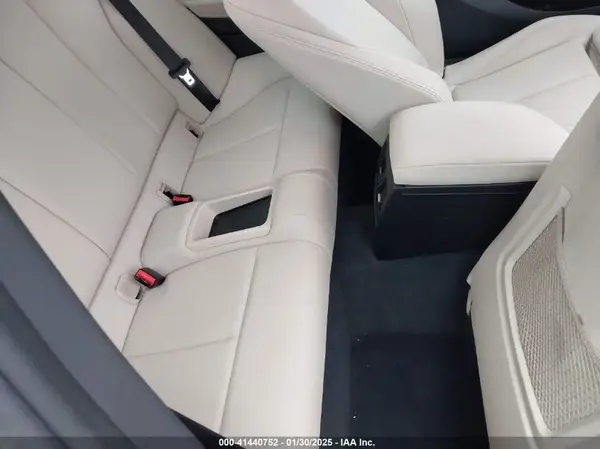WBA2J1C50JVD09751 2018 BMW 2ER - Image 8