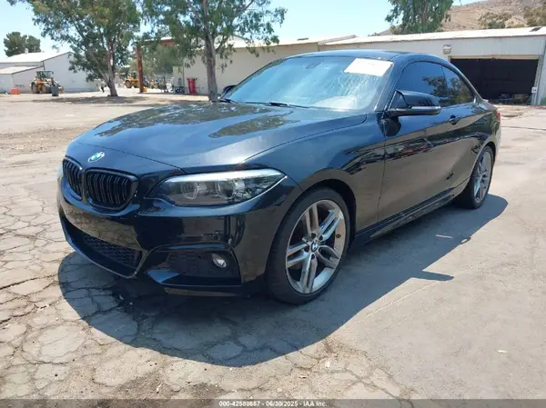 WBA2J1C51JVD08804 2018 BMW 2ER - Image 2