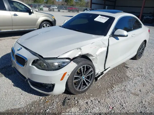 WBA2J1C55JVD08854 2018 BMW 2ER - Image 2