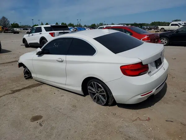 WBA2J1C58JVD09805 2018 BMW 2ER - Image 2
