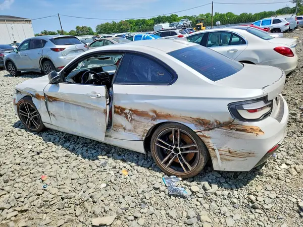 WBA2J5C03L7F39447 2020 BMW M2 - Image 2