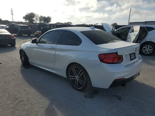 WBA2J5C53JVC07044 2018 BMW 2ER - Image 2
