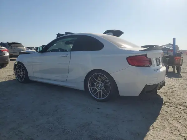 WBA2J5C53JVC07139 2018 BMW 2ER - Image 2