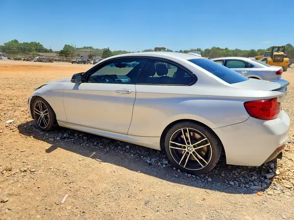 WBA2J5C54KVC07961 2019 BMW M2 - Image 2