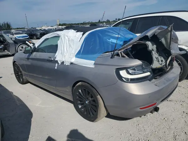 WBA2K9C35H7A26285 2017 BMW 2ER - Image 2