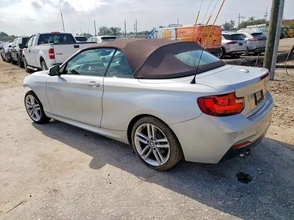 WBA2K9C37HV950459 2017 BMW 2ER - Image 2