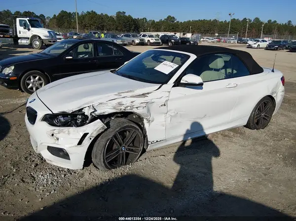 WBA2M7C01M7J21776 2021 BMW 2ER - Image 2