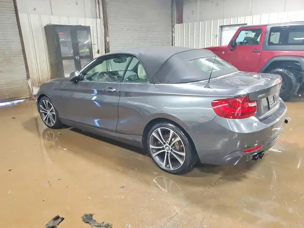 WBA2M9C30HV717954 2017 BMW 2ER - Image 2