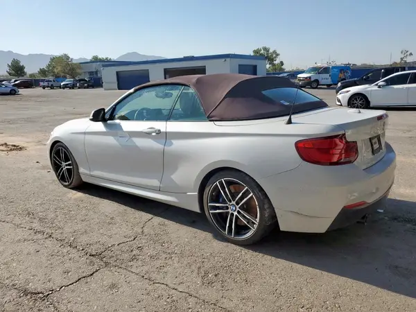 WBA2N1C5XJVC27806 2018 BMW 2ER - Image 2