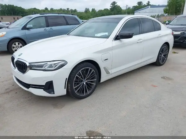 WBA33AG01PCM34630 2023 BMW 5ER - Image 2