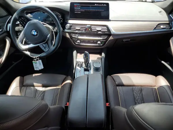 WBA33AG06MCF39498 2021 BMW 5ER - Image 8