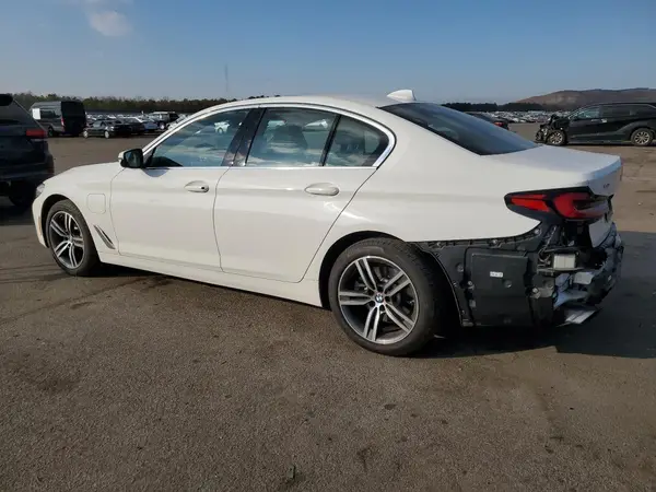 WBA33AG0XMCG88870 2021 BMW 5ER - Image 2