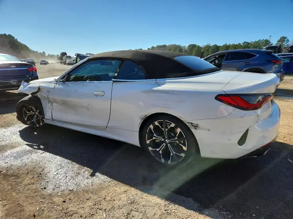 WBA33DB00SCS60406 2025 BMW 4ER - Image 2
